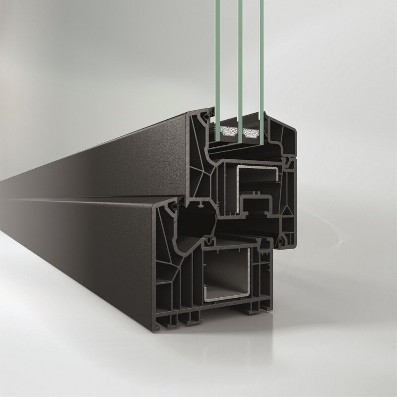 Izolačné trojsklo osadené v PVC profile - pohľad v reze